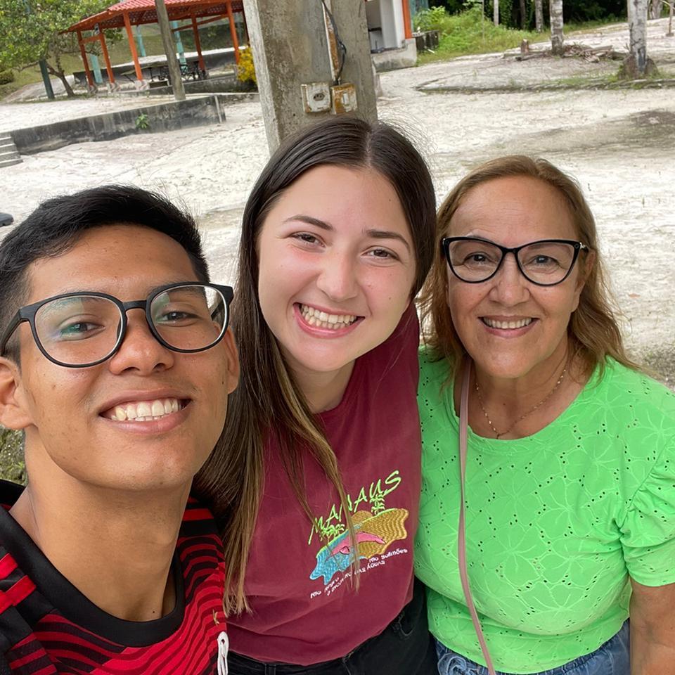 Kiara's aunt Cynthia took us to their family cabin on mothers day.
