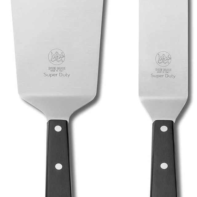 DUE BUOI set Super Duty Wide Spatula blade dimension 4" x 6"1/3 and Super Duty Narrow Spatula blade dimension 2" x 6" 1/3. Full Tang Triple Riveted. Non-stick Durable. ICQ Approved.