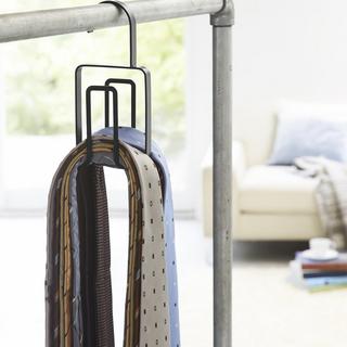 Smart Tie Hanger