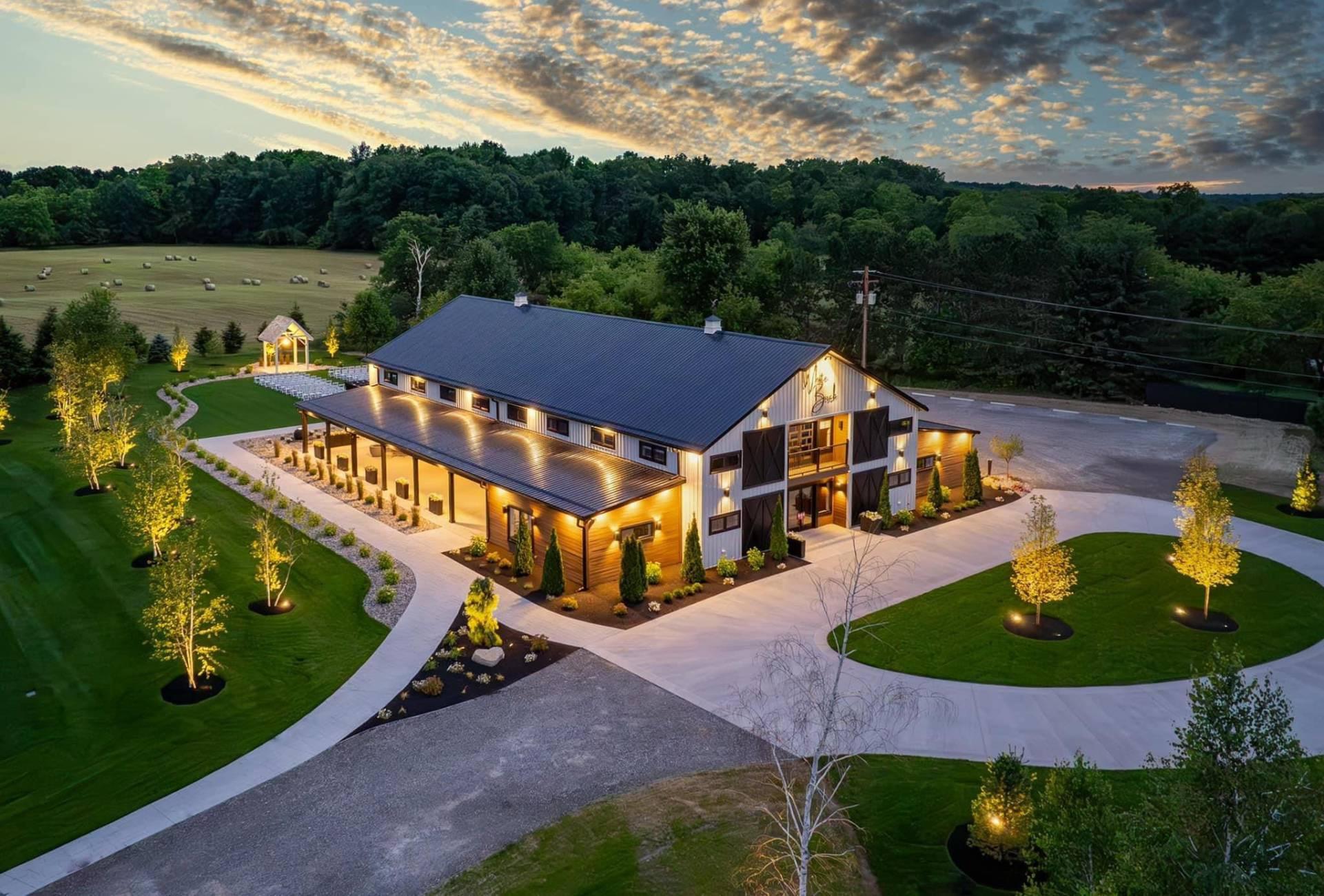 The Wedding Website of Lauren Polly and Hunter Freeman