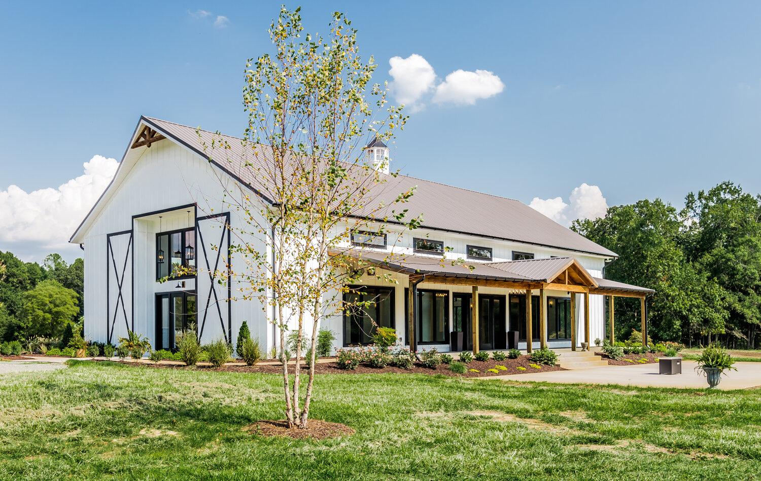 The Wedding Website of Elizabeth Raymond and Austin Spangler