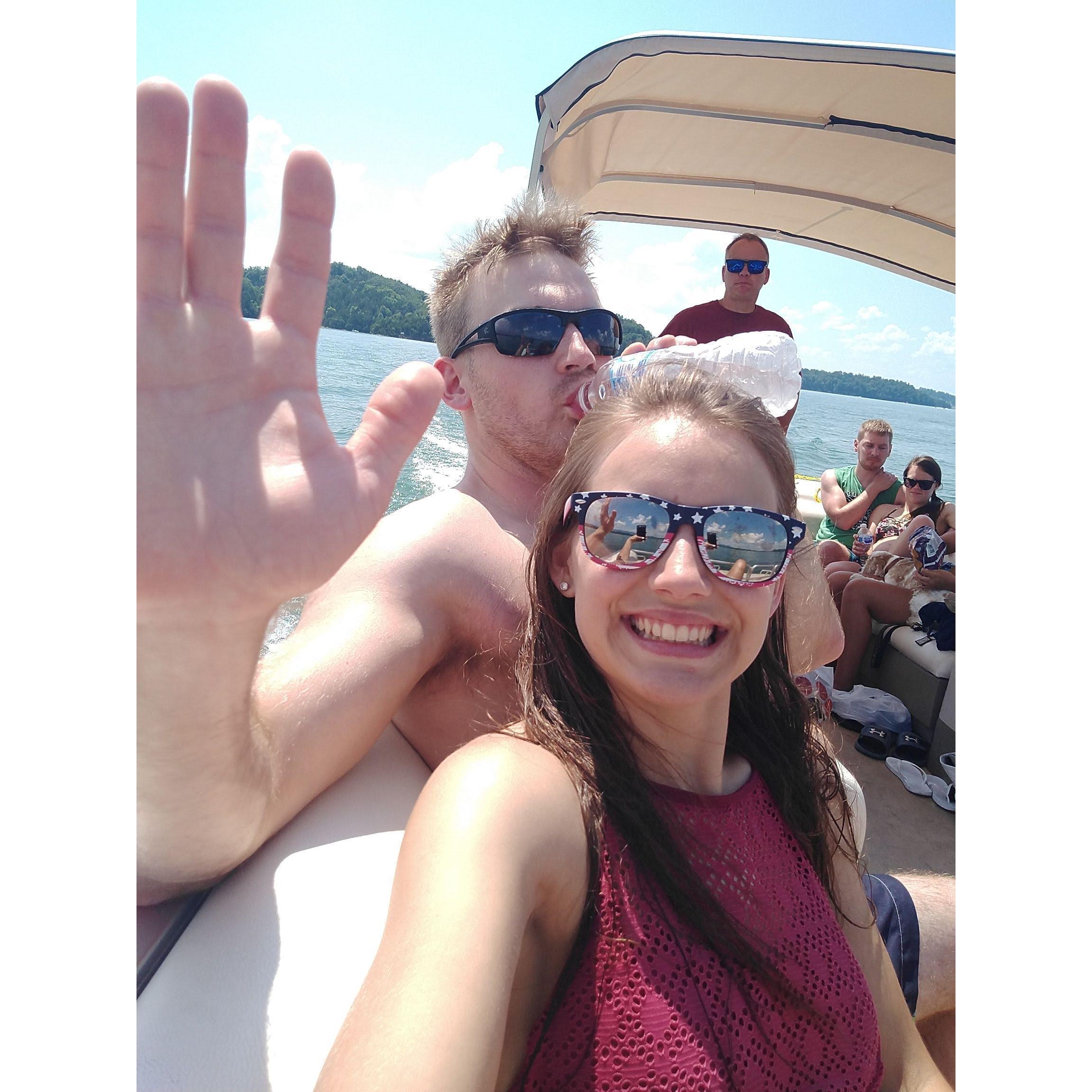Pontoon boating in TN