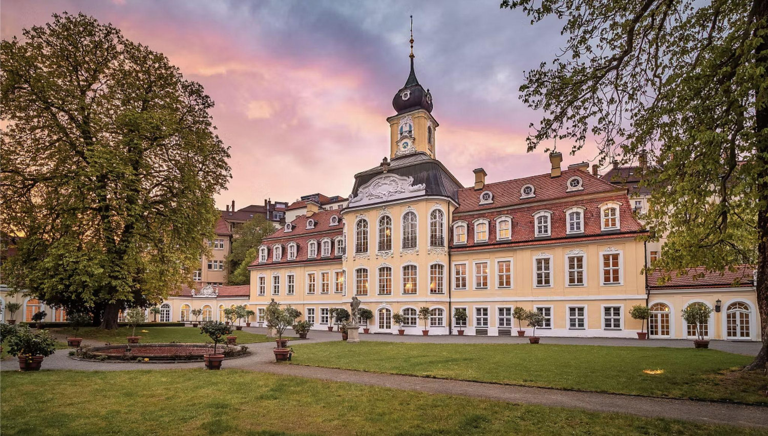 The Wedding Website of Rieke Begemann and Liam Sturt