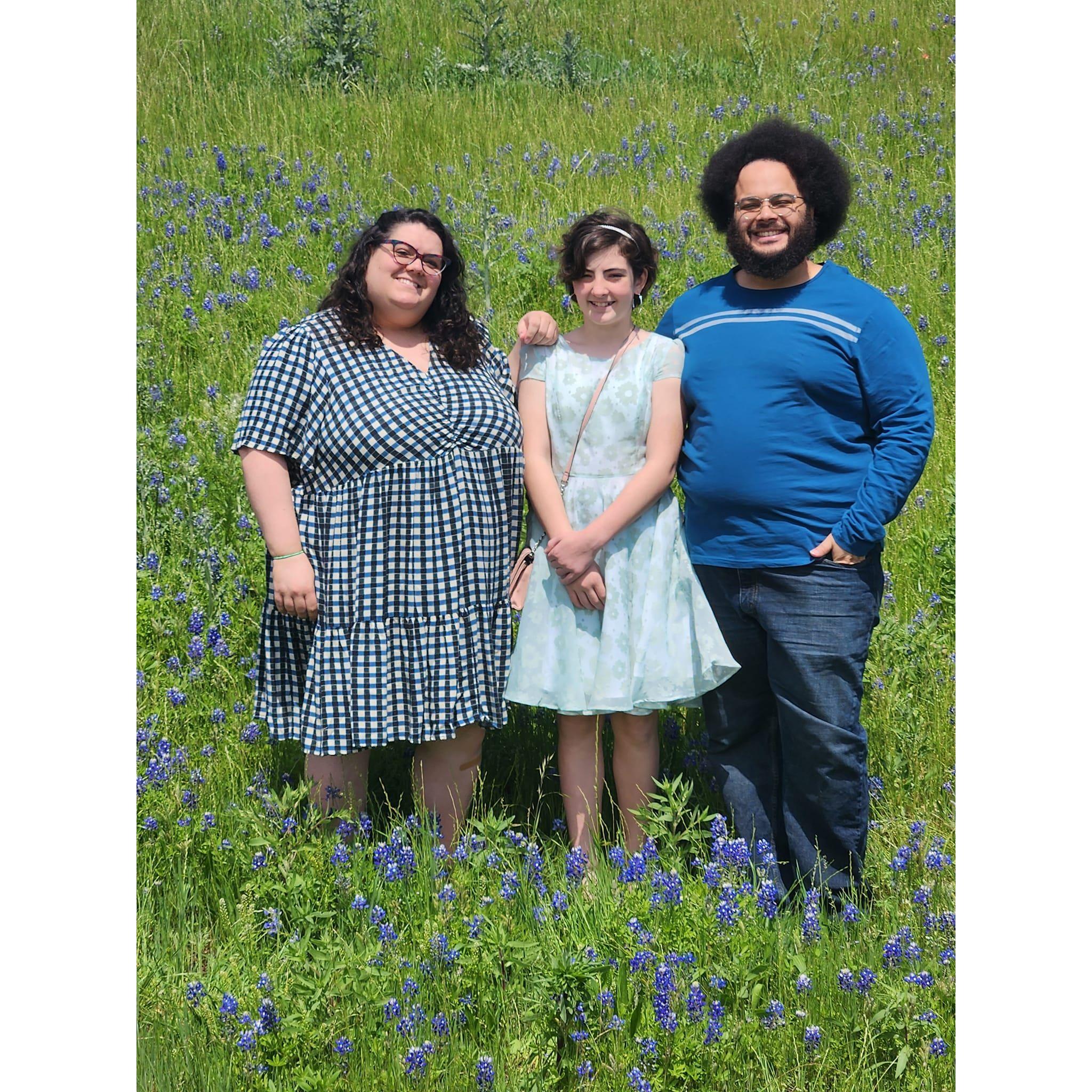 2023 - obligatory Bluebonnet photos on the way to Easter