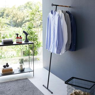 Tower Leaning Clothes Hanger