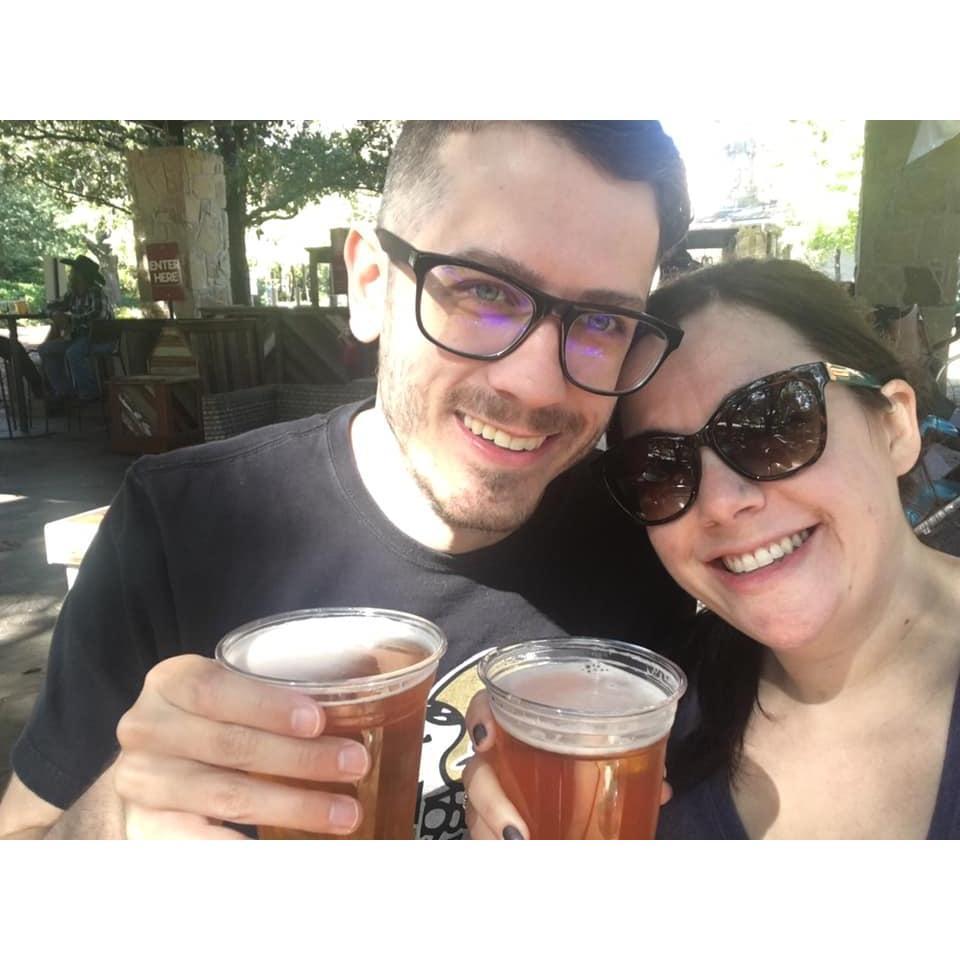 Relaxing with some beers at the Zoo.