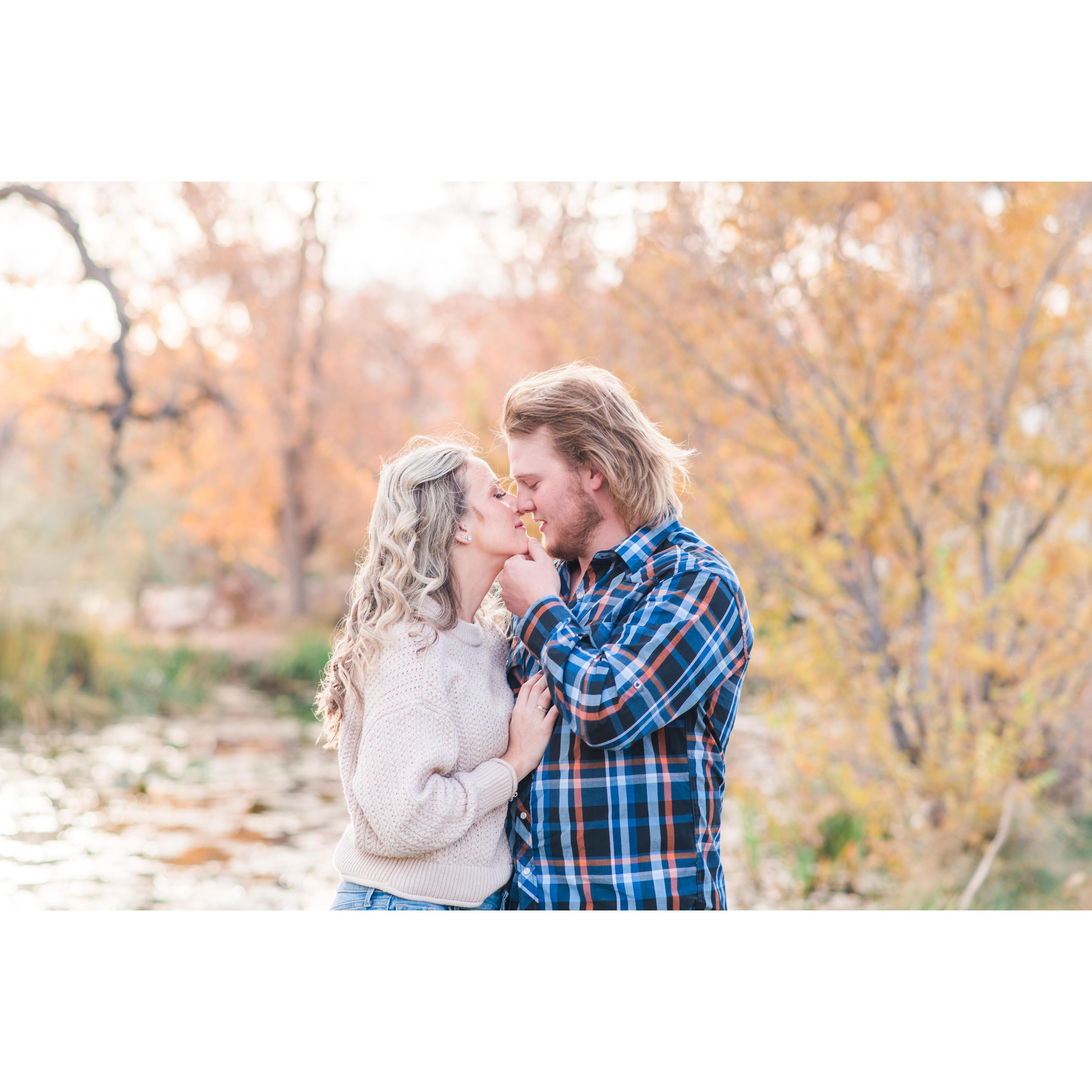 Engagement photos by Maura Jane Photography