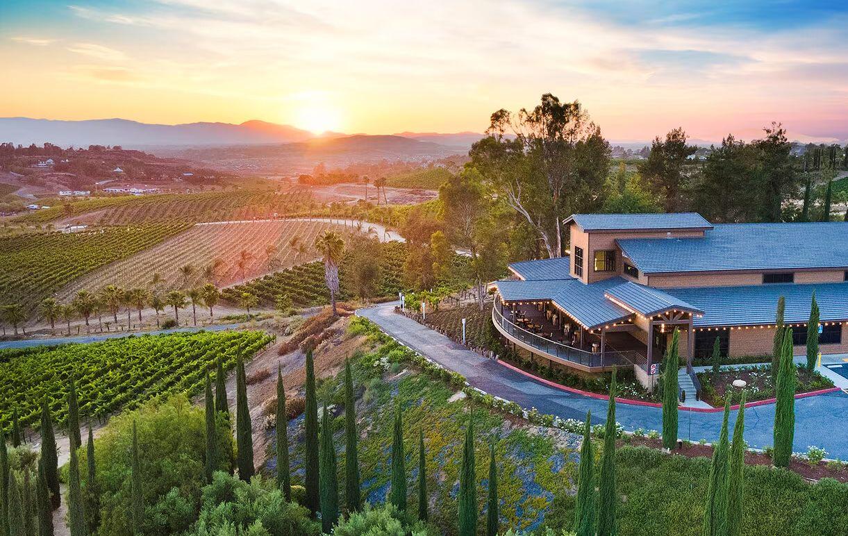 The Wedding Website of Alexis Ann Jugan and Gary Winston Schell