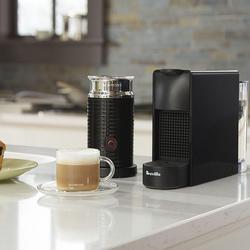 コーヒーメーカー・エスプレッソマシン Nespresso Essenza Mini & Aeroccino 3 Nespresso Essenza Mini & Aeroccino 3 セット Amazon.com