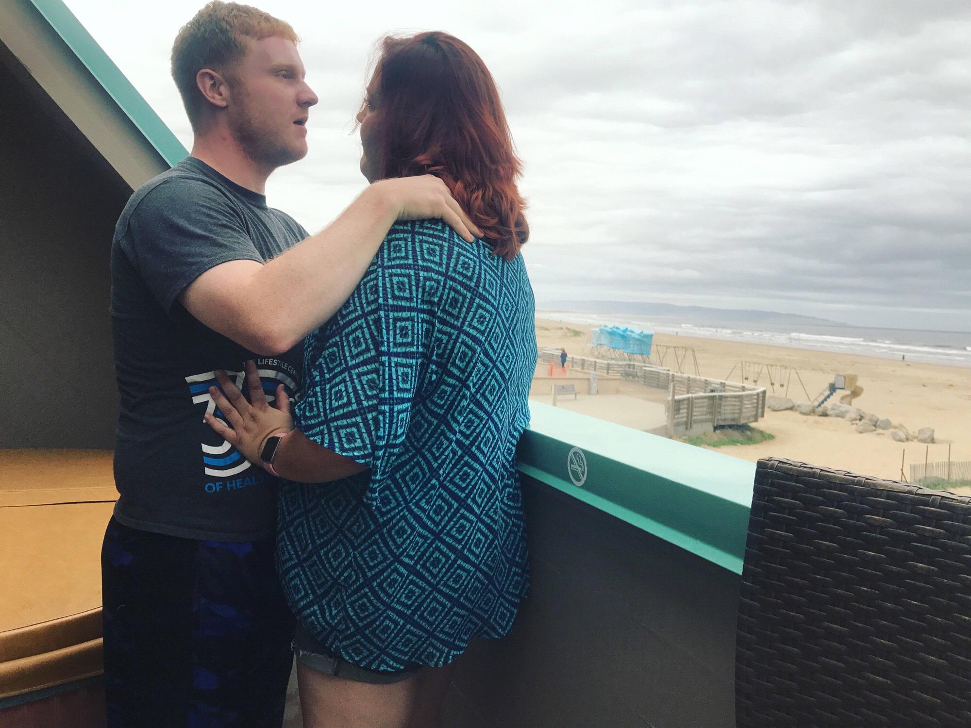 A sweet massage by the sea <3