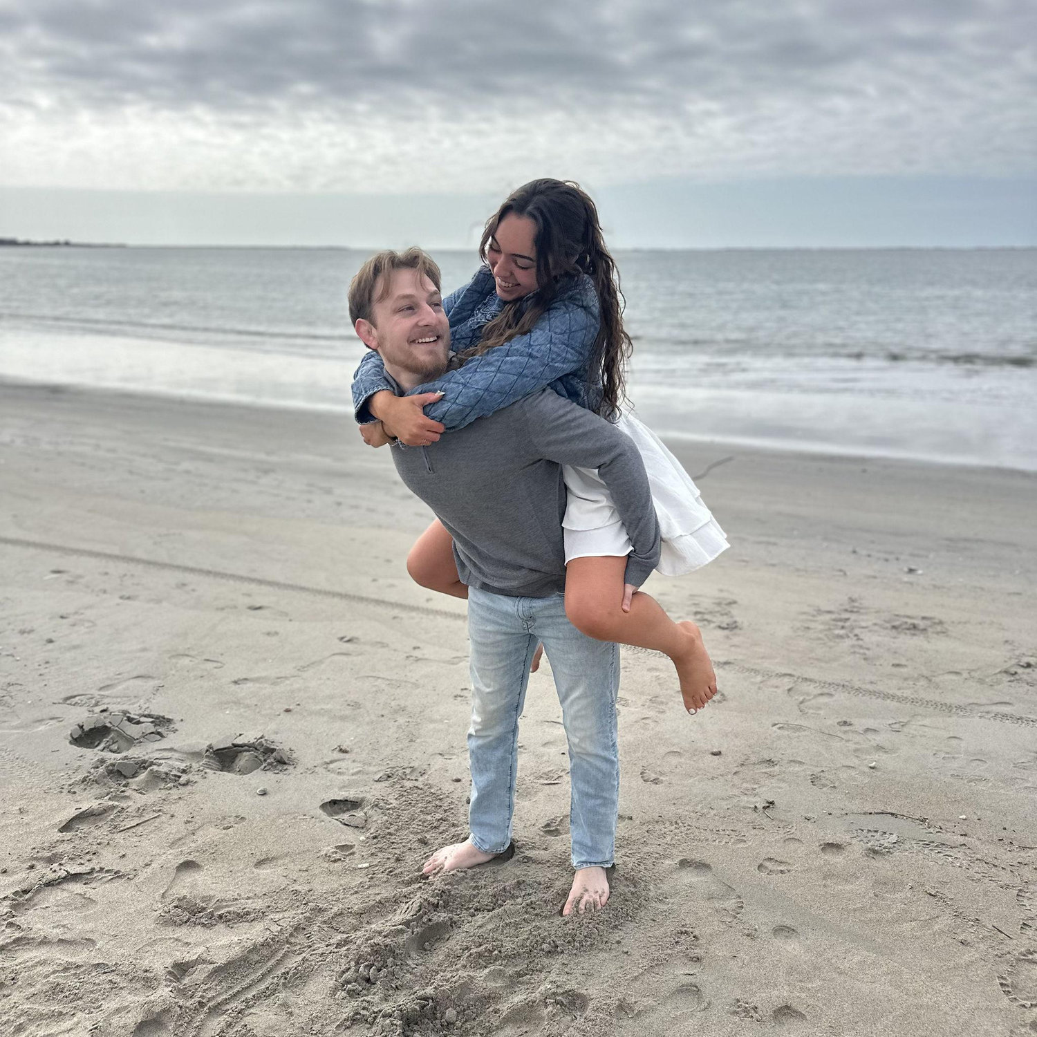 Presley's first time to the beach + airplane ride CT/RI vacation April 2025
