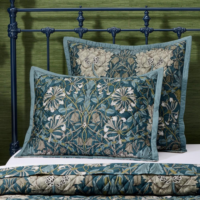 Morris Honeysuckle Tulip Quilt And Shams