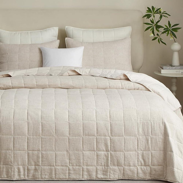 Powdion 100% Linen Quilt King, Pre-Washed Linen Front and Cotton Back Comforter, Lightweight Breathable Cotton Quilt King Size for All Season, 3 Pcs Box Stitch Beige Oversized King Quilt