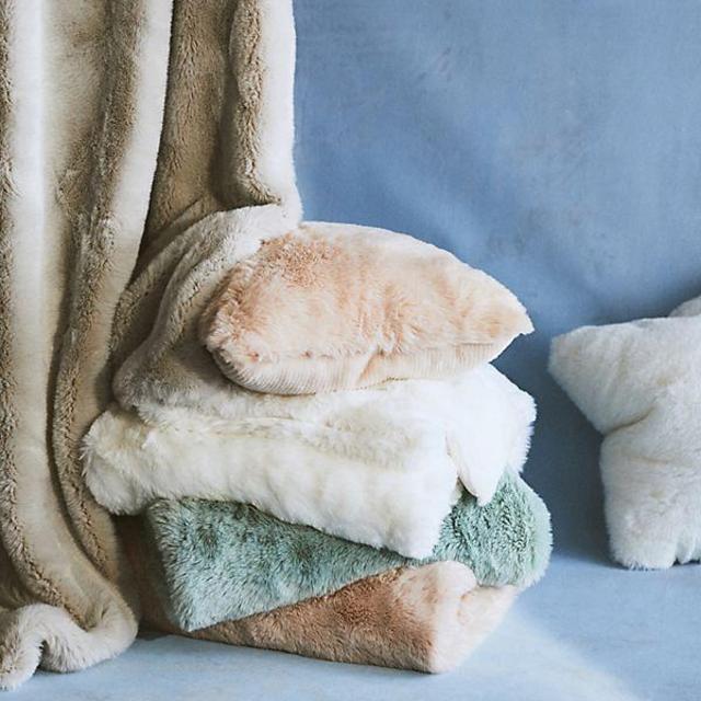 Fireside Faux Fur Throw Blanket light gray