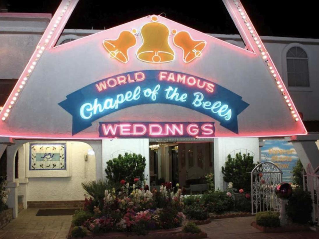 The Wedding Website of Jacob Hering and Vanessa Amelio