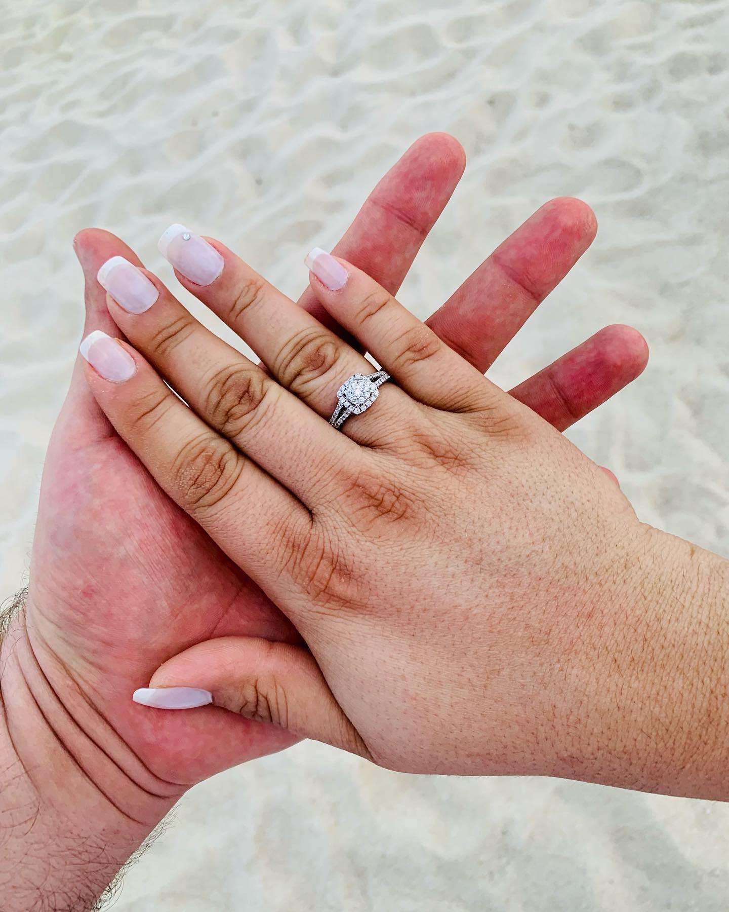 The Wedding Website of Isabelle Lucas and Jeremy Gourlay