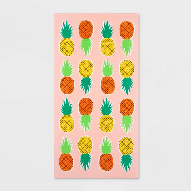 Printed Pineapple Beach Towel Pink - Sun Squad™