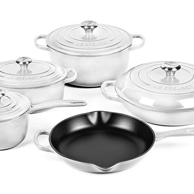 Le Creuset 9-piece Signature Cast Iron Cookware Set (White)