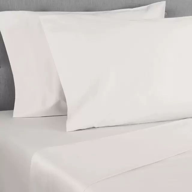 Nestwell™ Pima Cotton Sateen 500-Thread-Count Standard/Queen Pillowcase Set in Egret