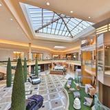 International Plaza and Bay Street