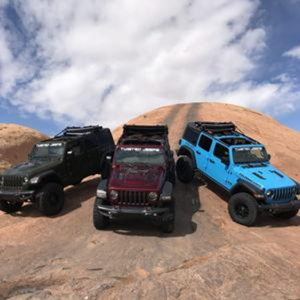 Jeep Rental for Honeymoon