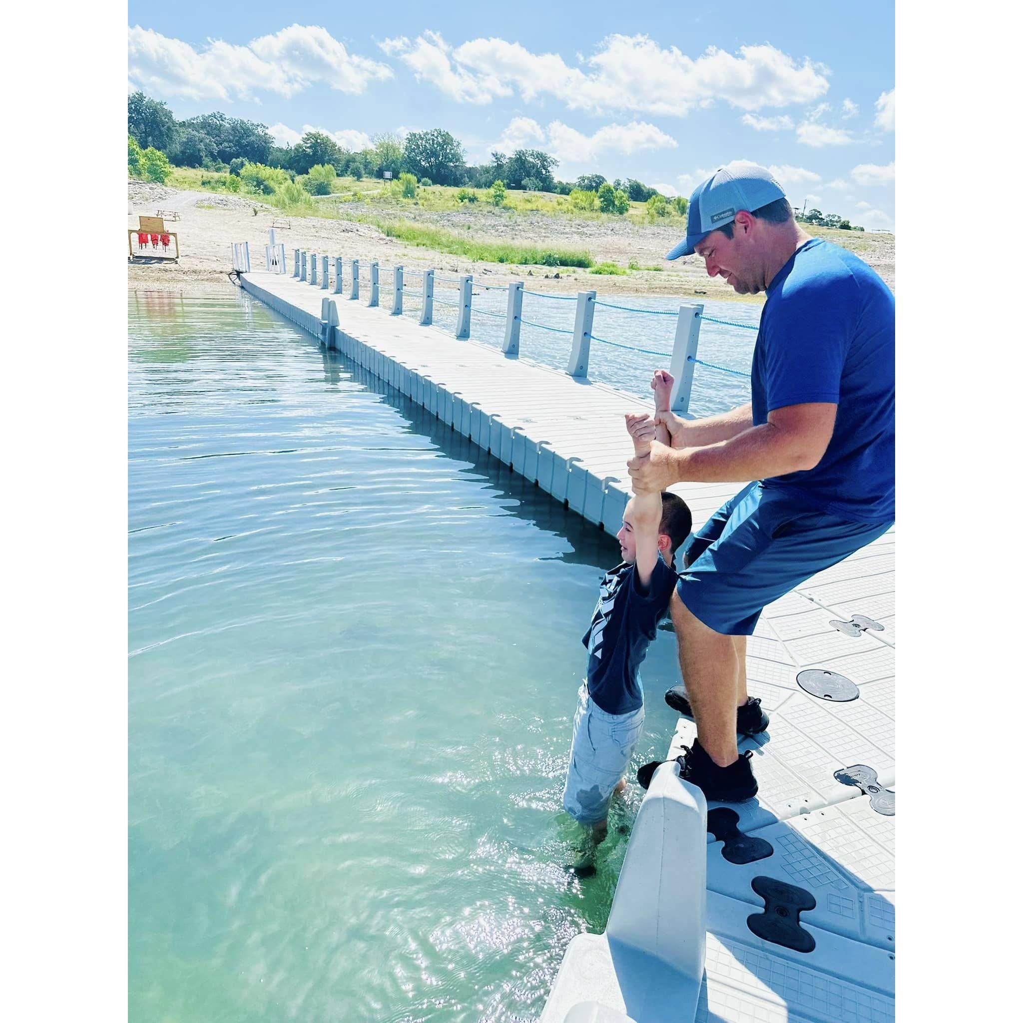 Aaron even tried using bigger bait, but still, no bites!