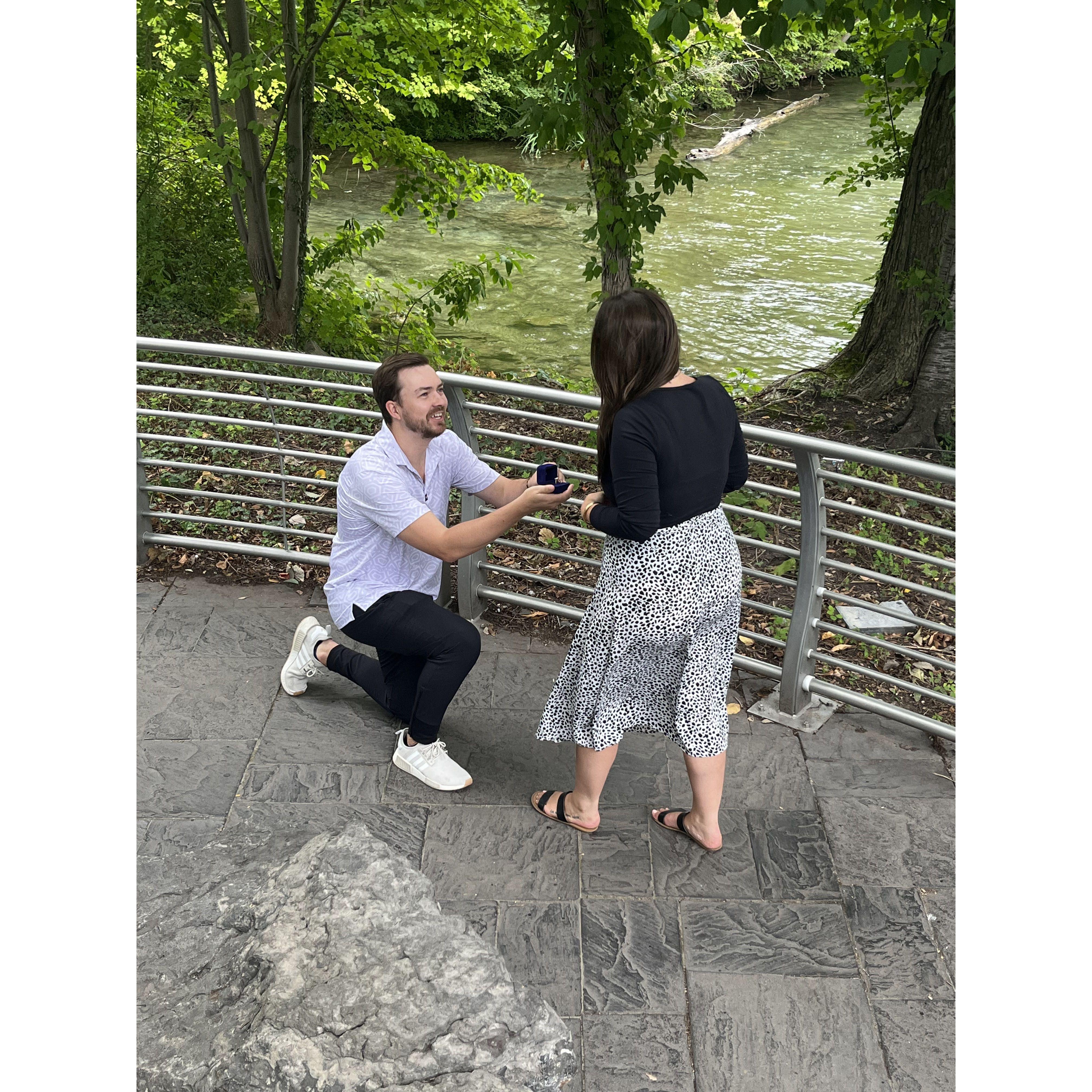 We got engaged! Niagara, September 2023