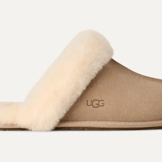 Women's Scuffette II Color Sand Size 9