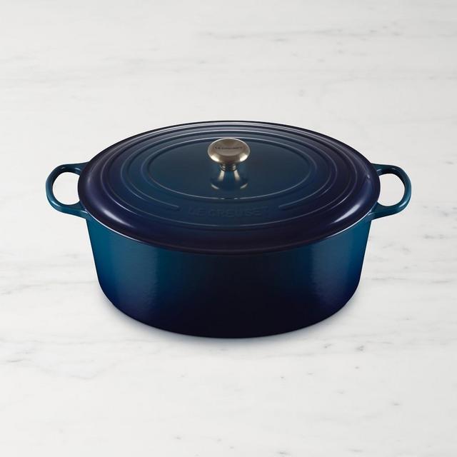 Le Creuset Signature Enameled Cast Iron Oval Dutch Oven, 15 1/2-Qt., Agave