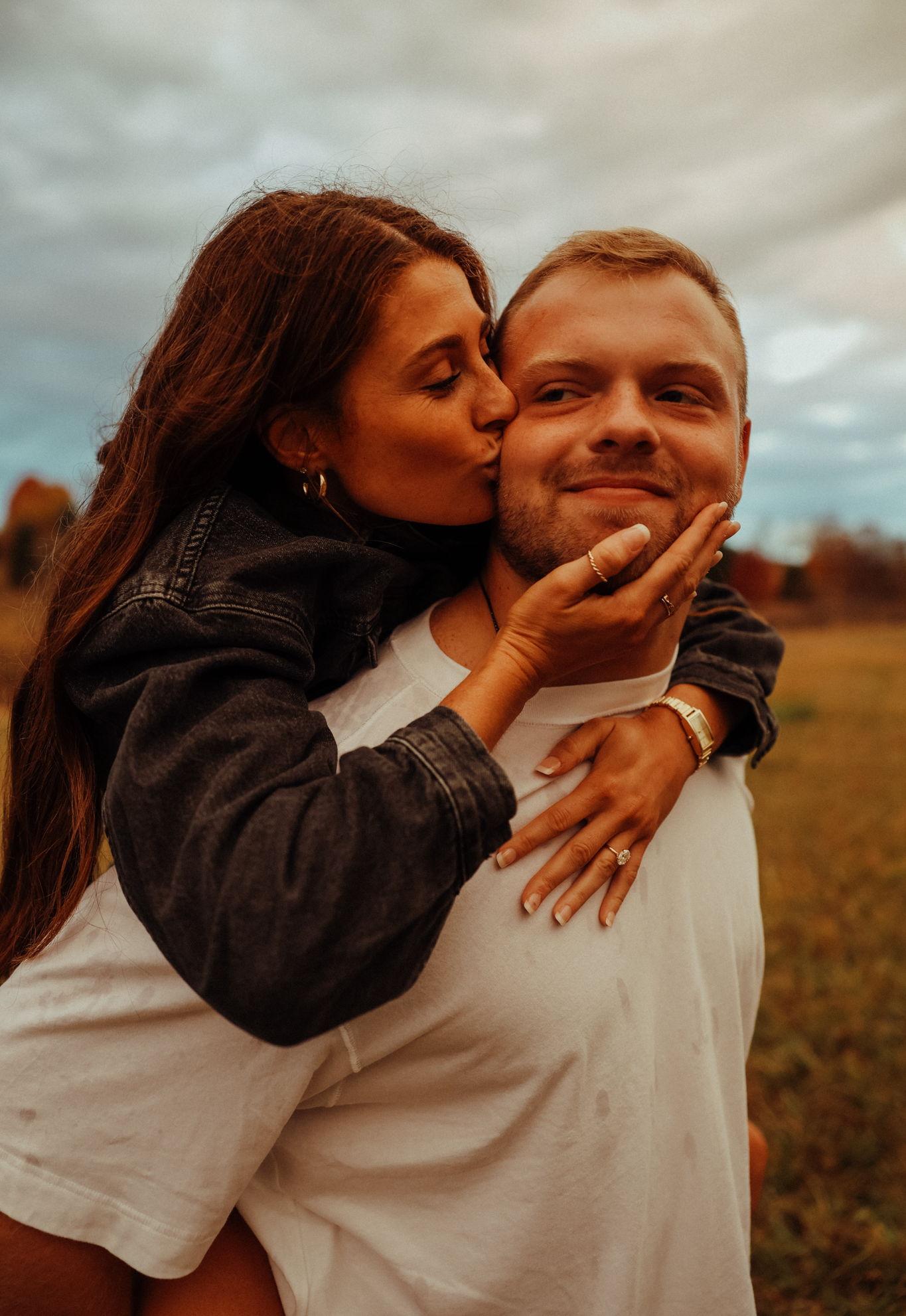 The Wedding Website of Amber Aesoph and Logan Jones