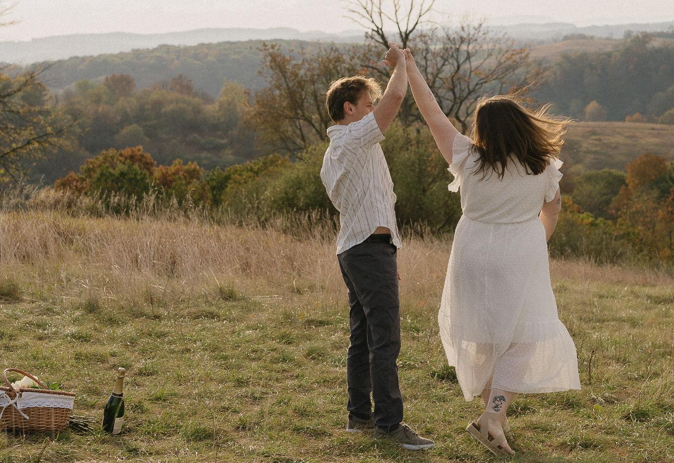 The Wedding Website of Leah Taylor and Andrew Kloss