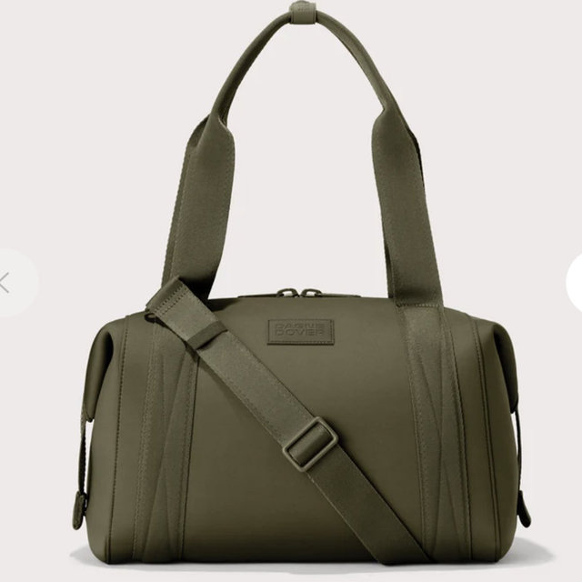 Landon Carryall in Dark Moss, Medium