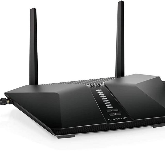 NETGEAR Nighthawk 6-Stream AX5400 WiFi 6 Router (RAX50) - AX5400 Dual Band Wireless Speed (Up to 5.4 Gbps) | 2,500 sq. ft. Coverage