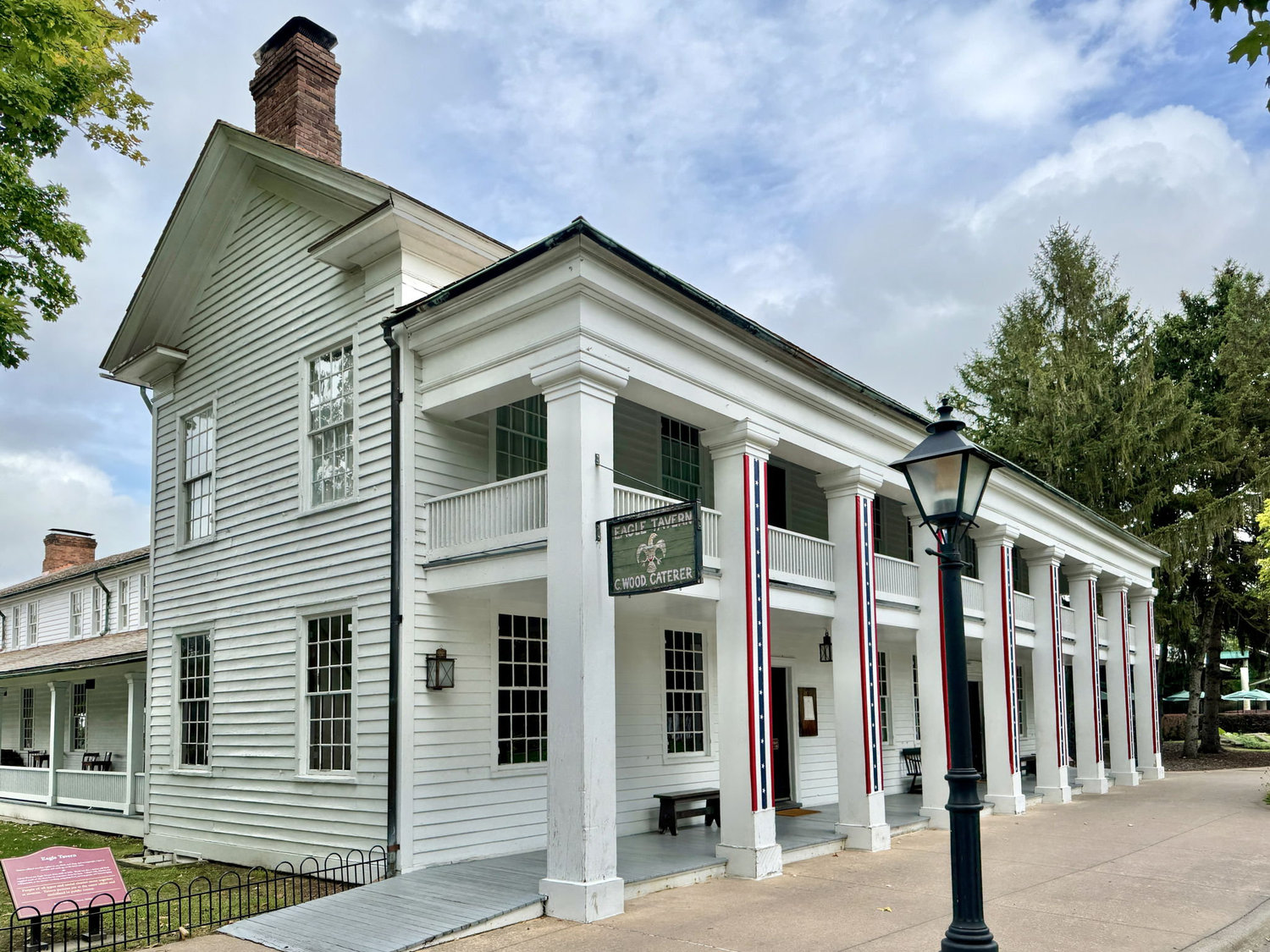 The Wedding Website of Lisa Hall and Marshall Dawson