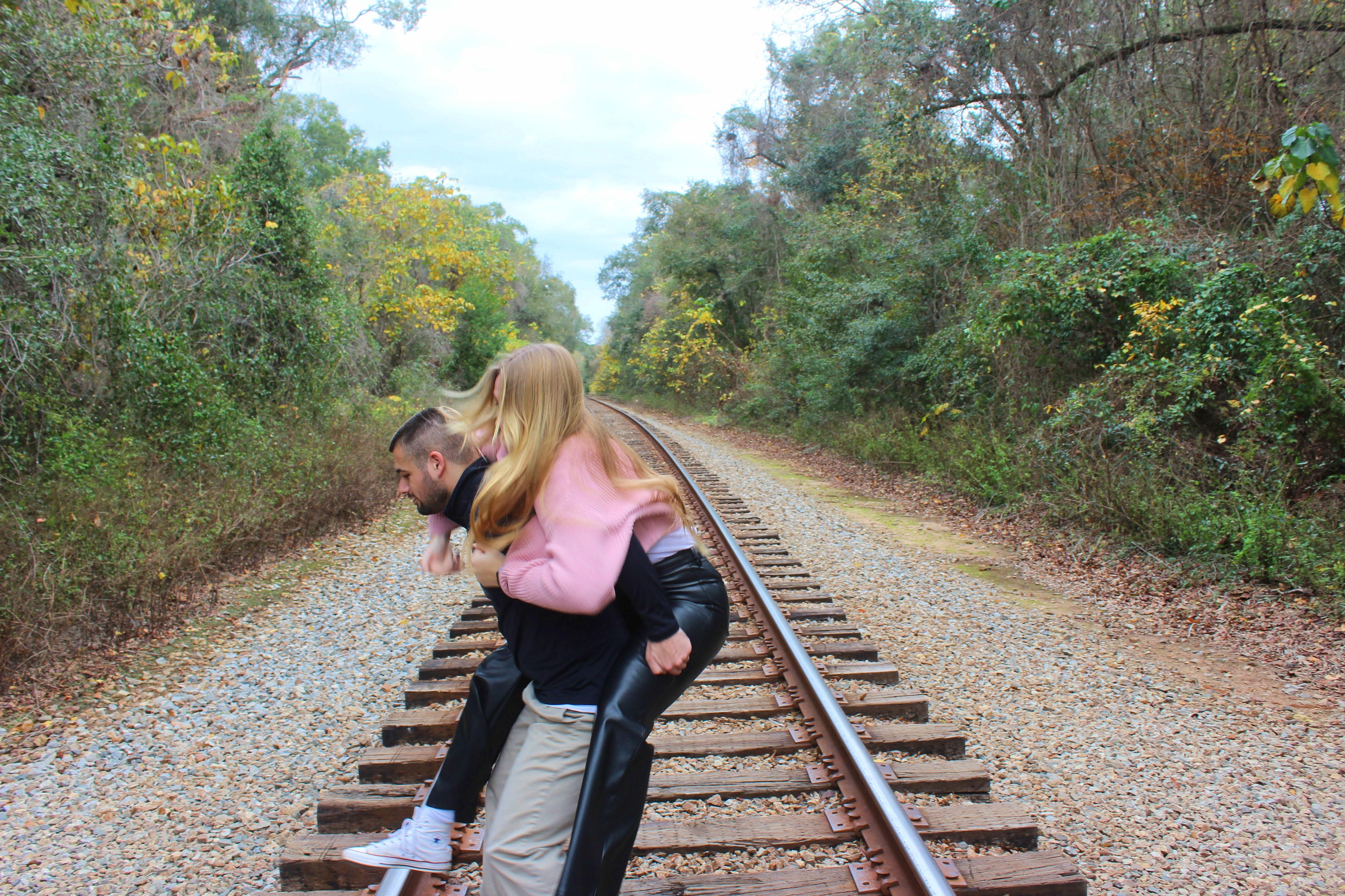 The Wedding Website of Gracie Davis and Nathan Cahoon