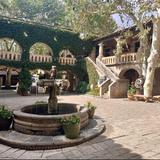 Tlaquepaque Arts & Shopping Village