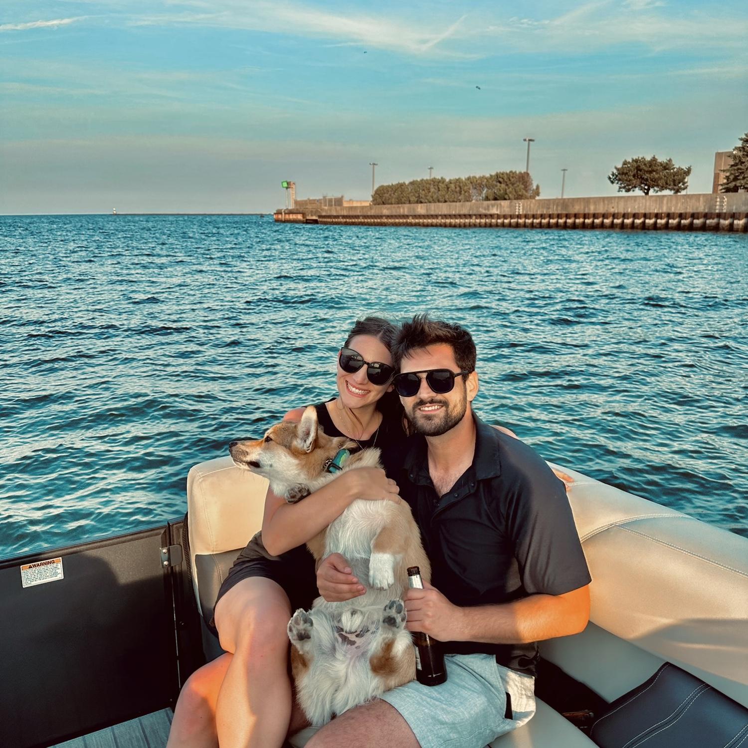 Summertime in Milwaukee!

Thank you Testa for always welcoming us on your boat, we love these days with friends so much!!