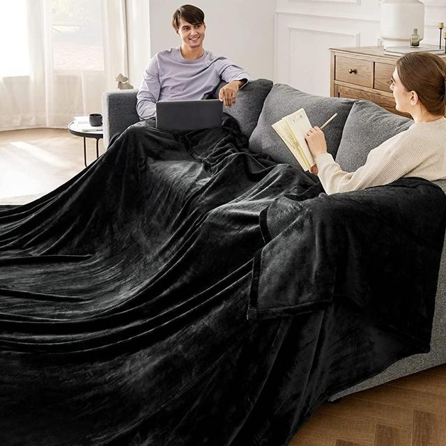Bedsure Fleece Blanket Oversized Blanket Black - 300GSM Soft Lightweight Plush Cozy Twin XL Blankets for Bed, Sofa, Couch, Travel, Camping