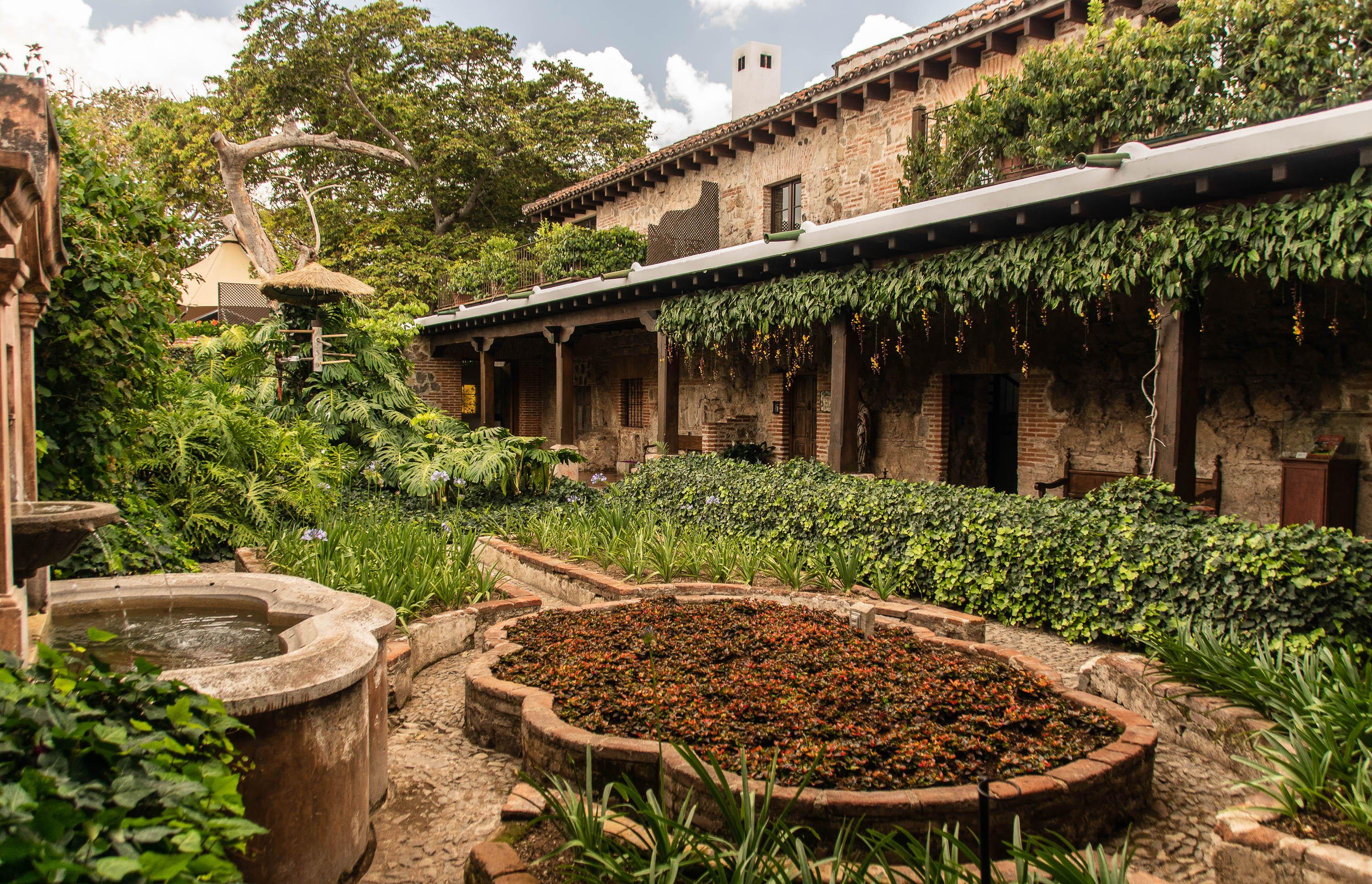 The Wedding Website of Ruth Arana and Charles David