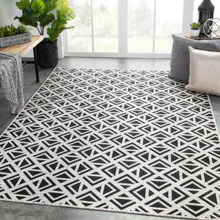 Nikki Chu by Tanith Indoor/ Outdoor Geometric Area Rug