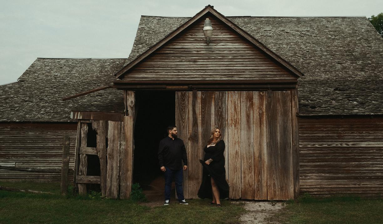 The Wedding Website of Amanda Moore and Ross Hargrove