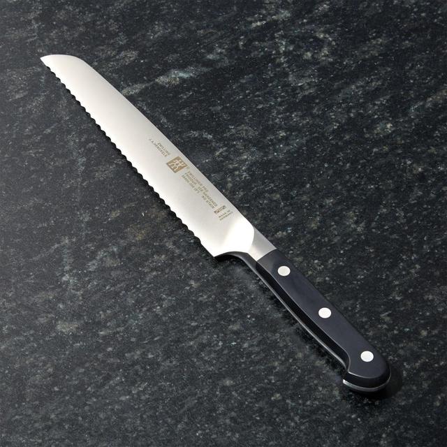 ZWILLING ® J.A. Henckels Pro 8" Bread Knife