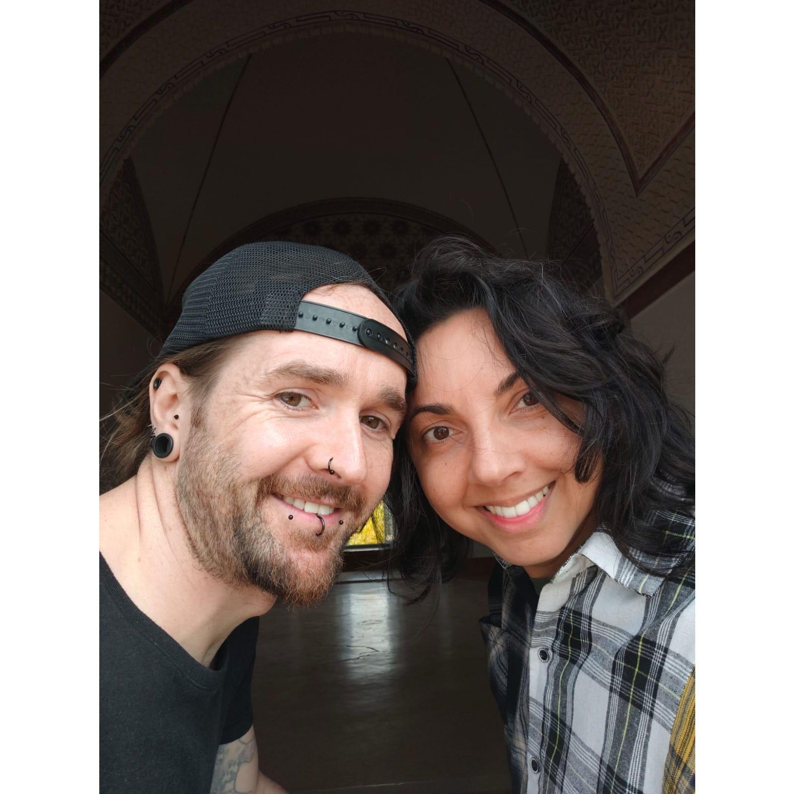 Right after we got engaged.  Juste après nos fiançailles.