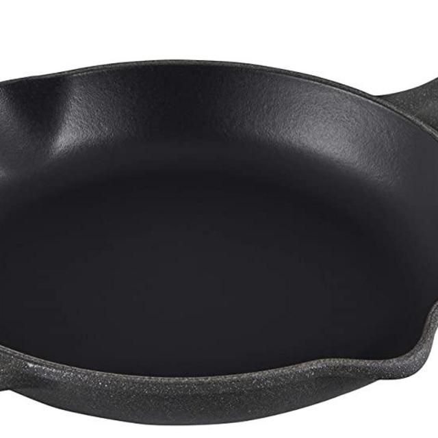 Le Creuset LS2024-26120 Signature Iron Handle Skillet, 10.25", Stone
