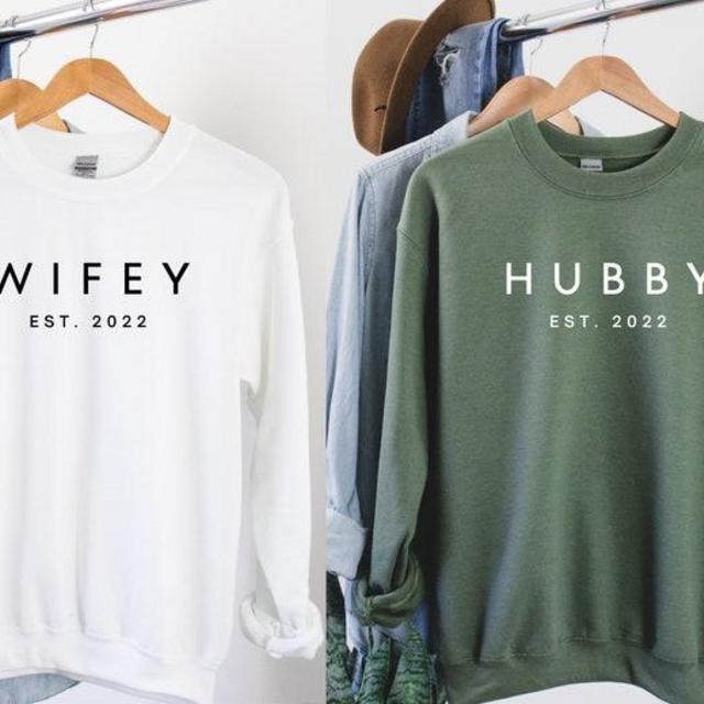 Customized Hubby & Wifey Sweatshirt