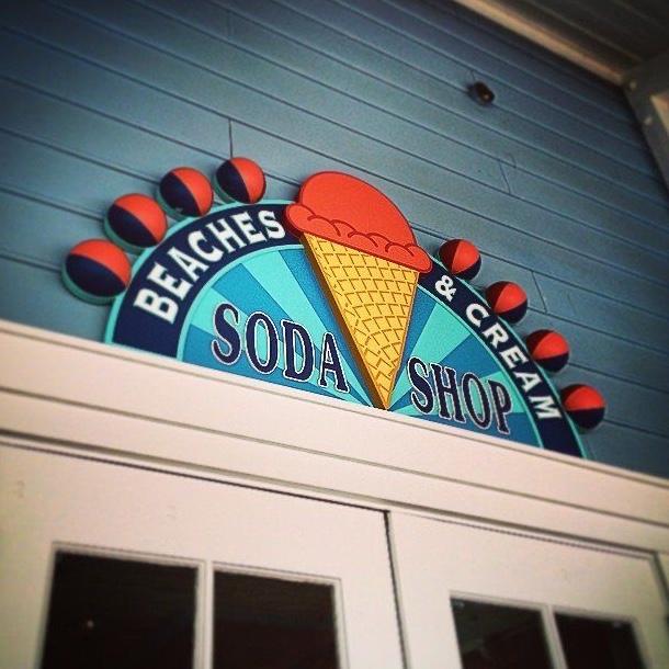 Dinner at Beaches & Cream Soda Shop