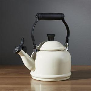 Le Creuset © 1.25-Qt. Demi White Tea Kettle