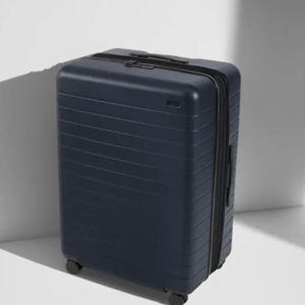 The Medium Flex | Away: Built for Modern Travel