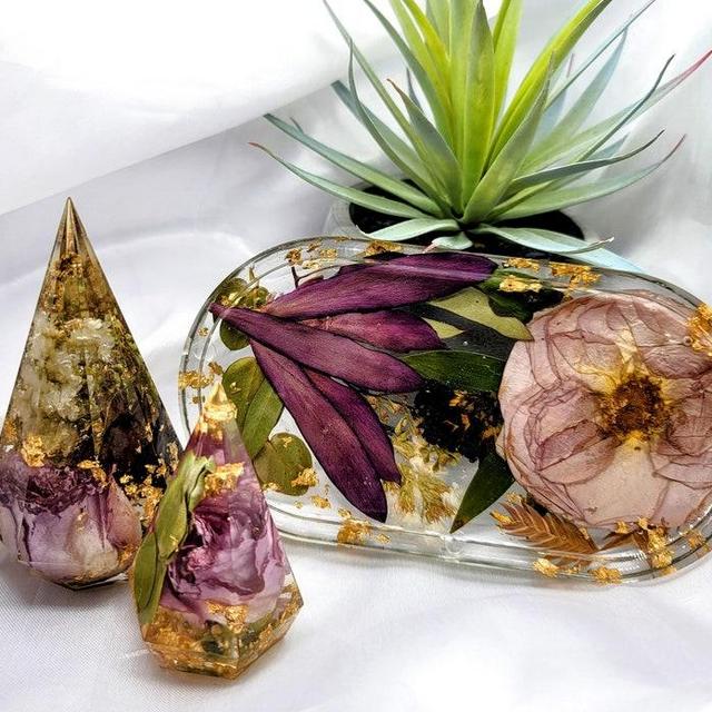 Wedding Floral Preservation | Custom Flower Preservation | Bridal Bouquet Preservation | Resin Floral Tray | Bridal Gift | Ring Holder |