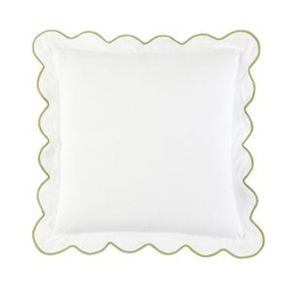 Emma Scalloped Sham with Envelope Closure & Lightweight Cotton Twill